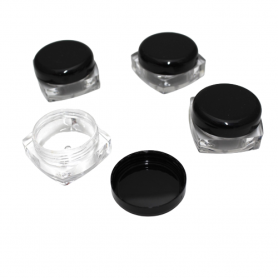 7 ML Plastic Container With Lid Small  